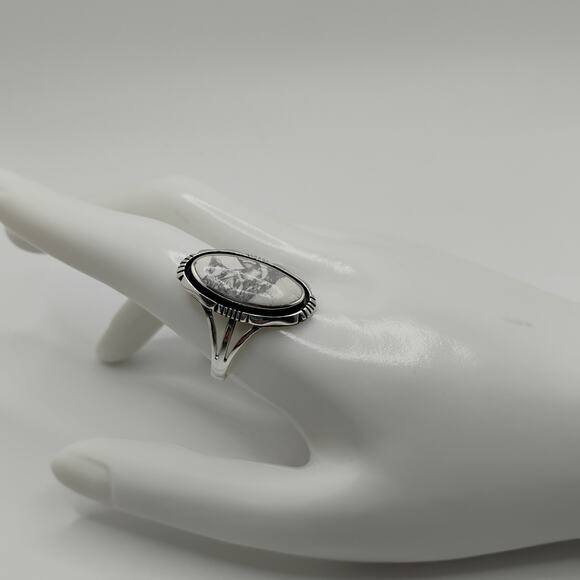 White Buffalo Ring in Sterling Silver sz 13 - Picture 5 of 6